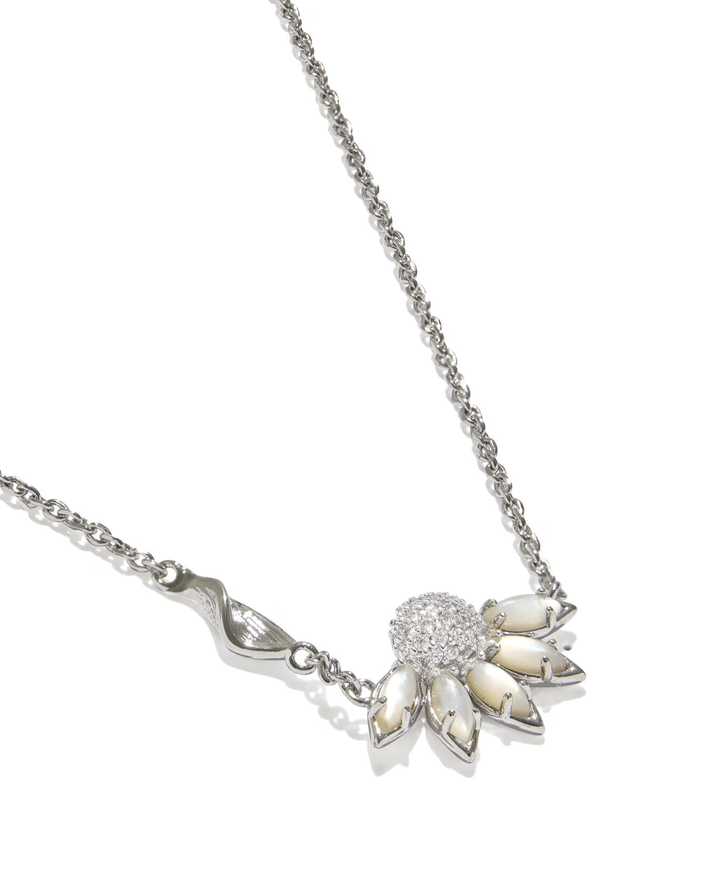 Kendra Scott Anya Flower Silver Short Pendant Necklace In Ivory Mix