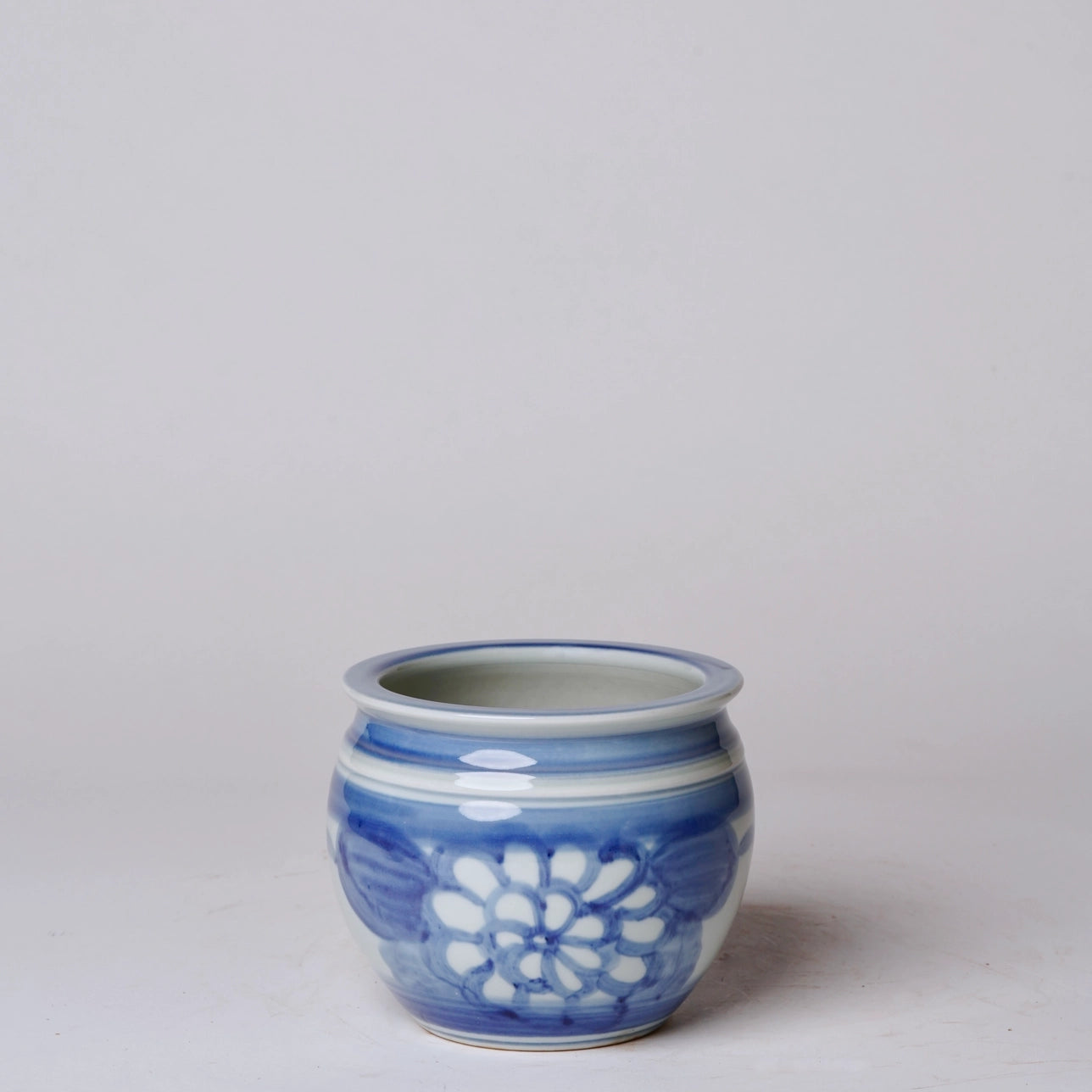 Hand Painted Floral Blue and White Porcelain Small Pot