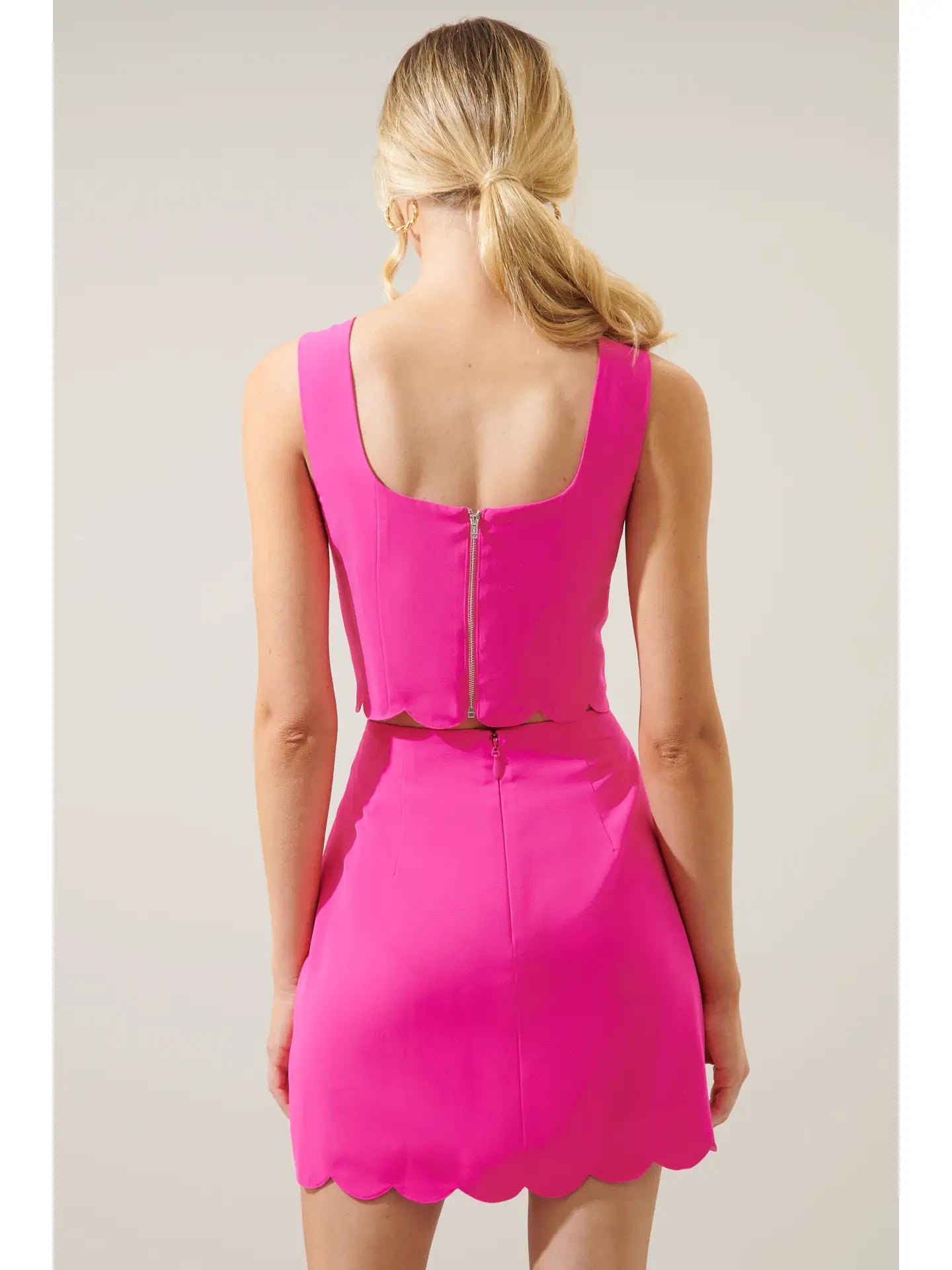 Ferriera Scalloped Square Neck Cropped Tank