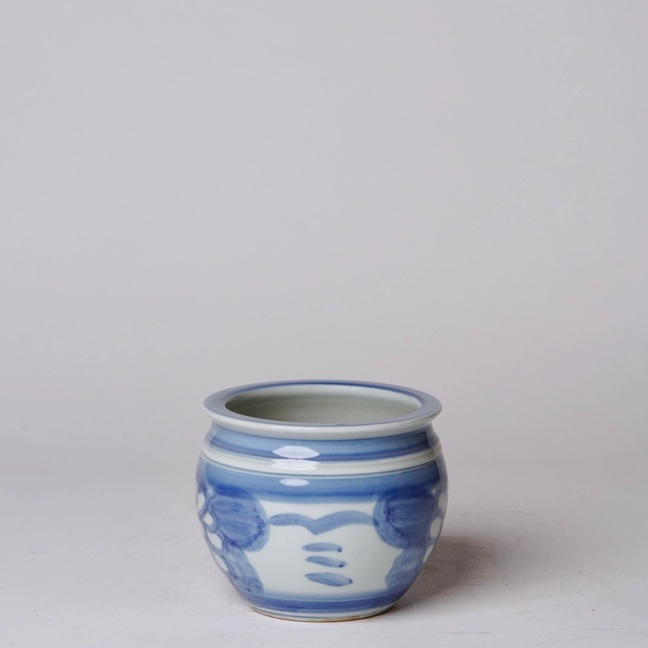 Hand Painted Floral Blue and White Porcelain Small Pot