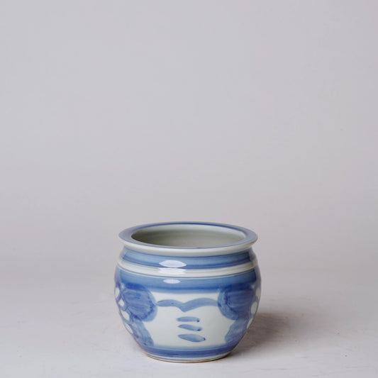 Hand Painted Floral Blue and White Porcelain Small Pot