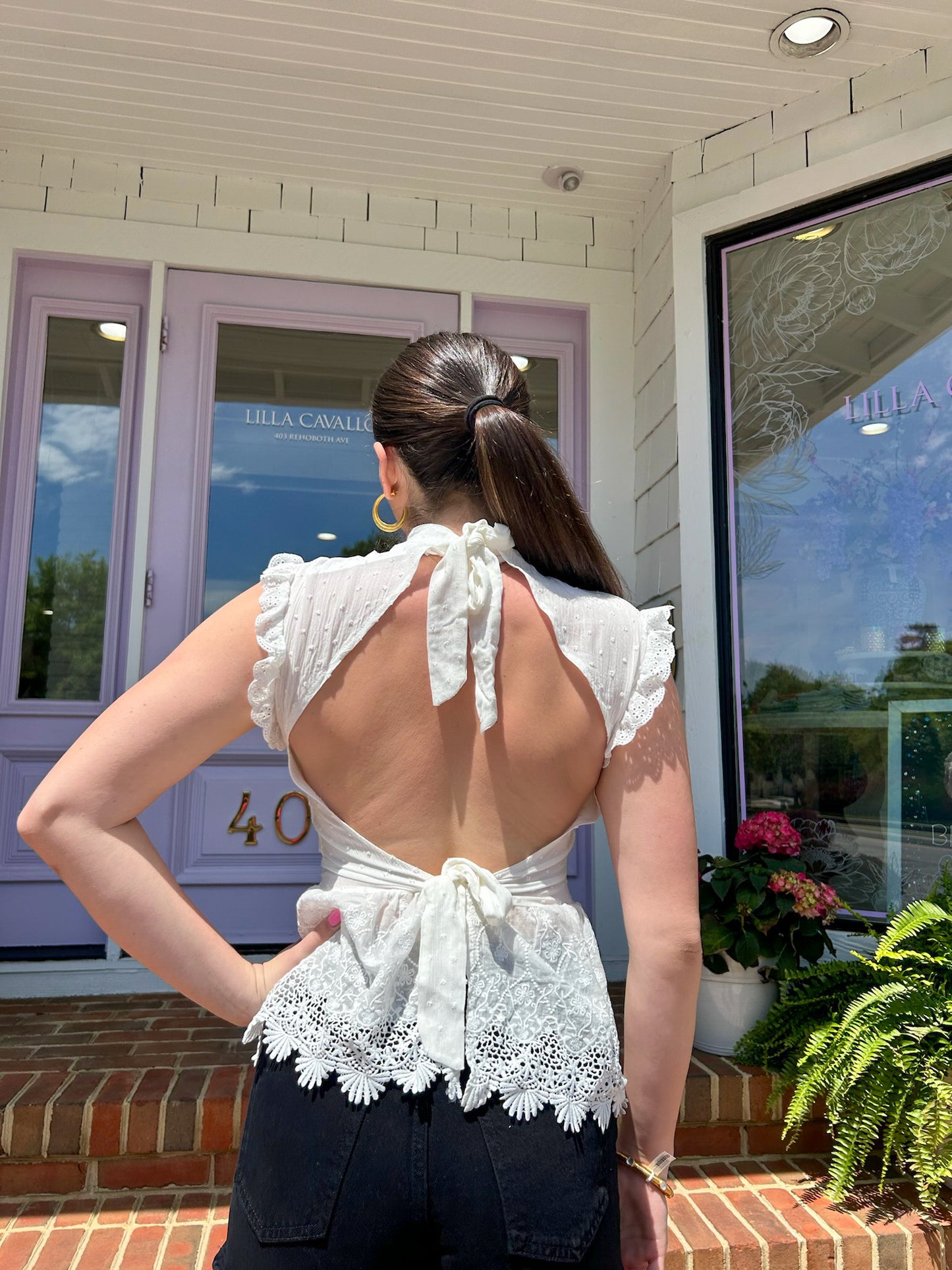 Dreamy Lace Backless Blouse