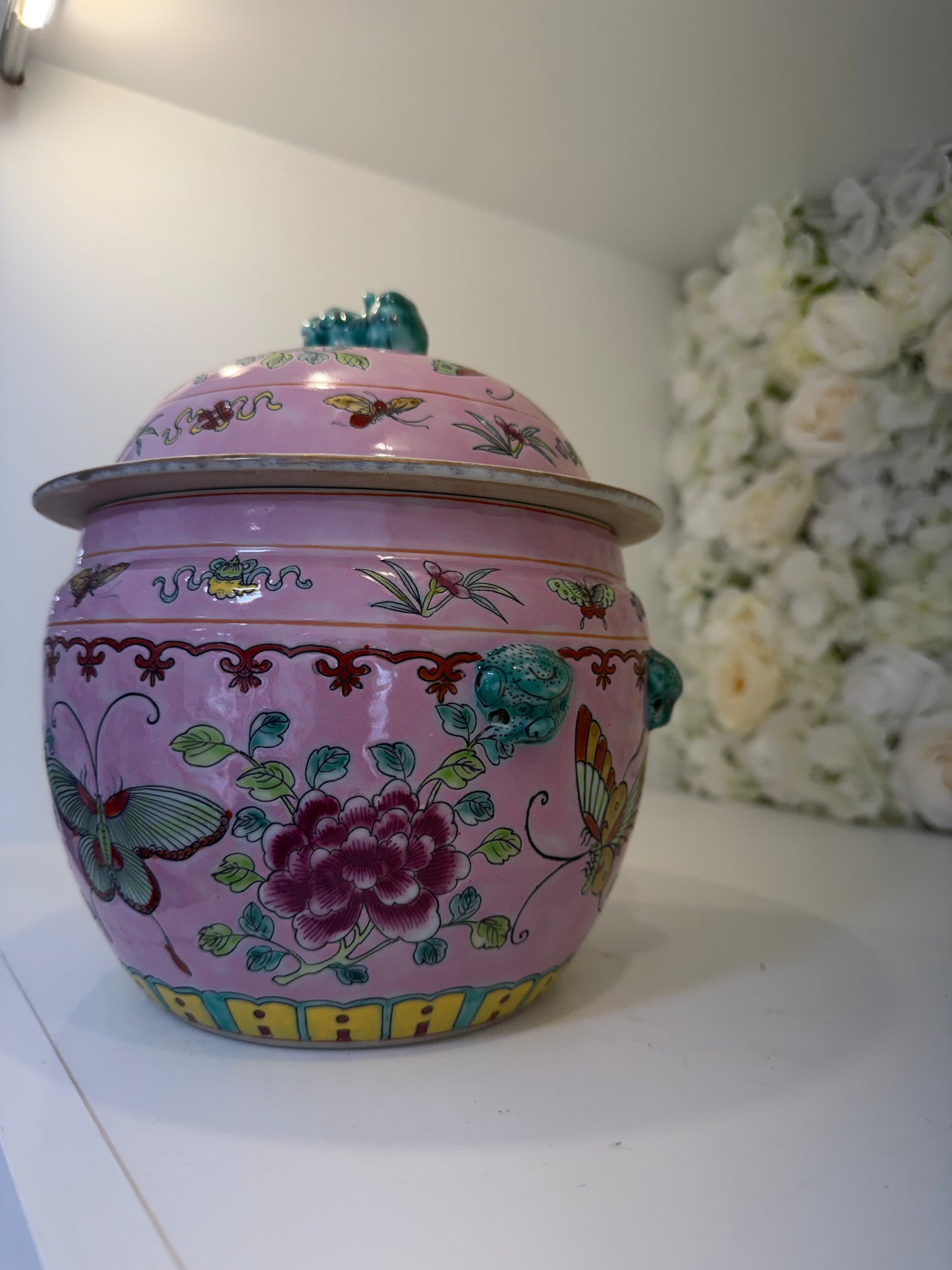 Pink, Butterflies, Foo Dog Lid