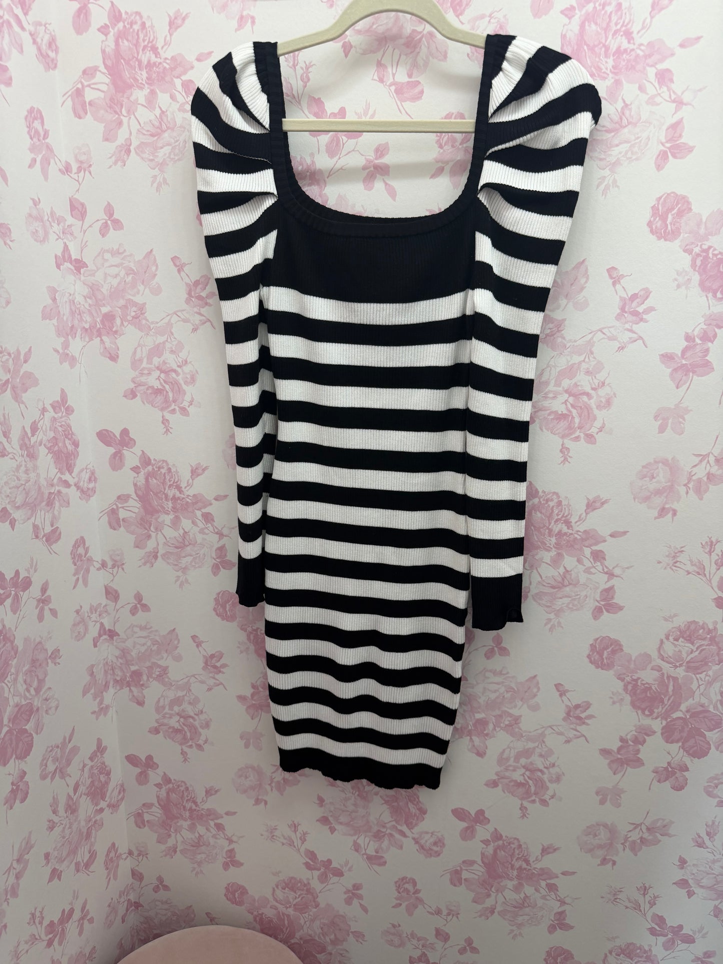 Black and White BodyCon Dress