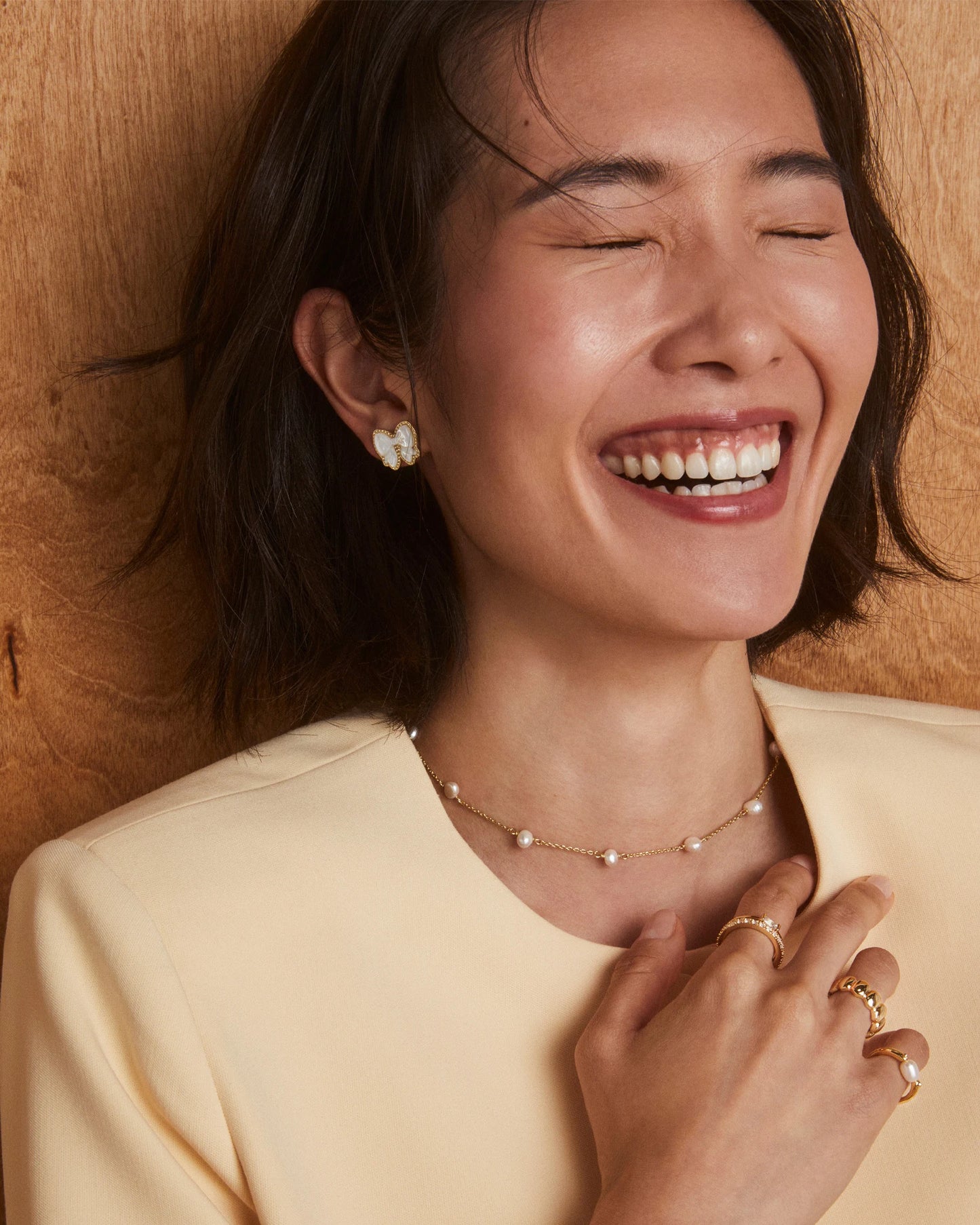 Kendra Scott Haley Bow Stud Earring Gold Ivory Mother Of Pearl